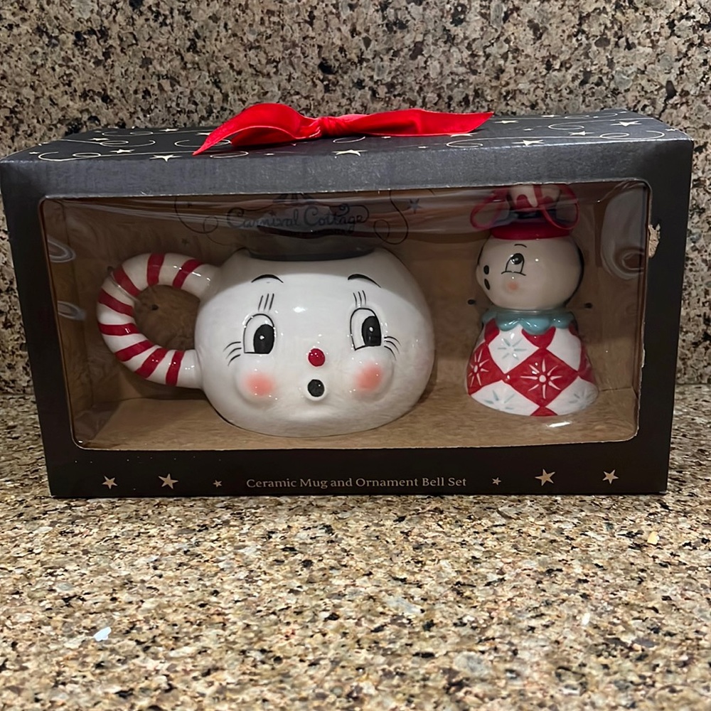Johanna Parker Mug and Christmas Red Bell Set